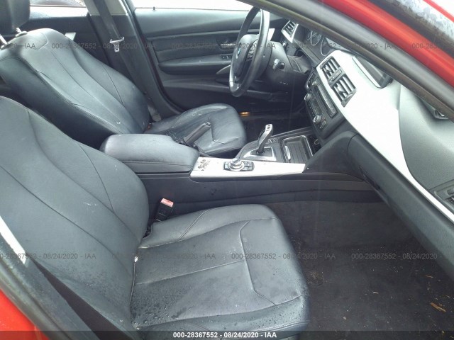 Photo 4 VIN: WBA3A5G51CNP16824 - BMW 3 