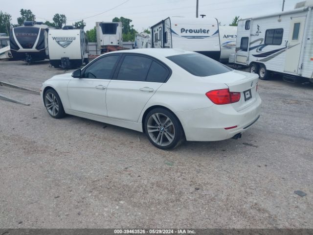 Photo 2 VIN: WBA3A5G51DNP24312 - BMW 328I 