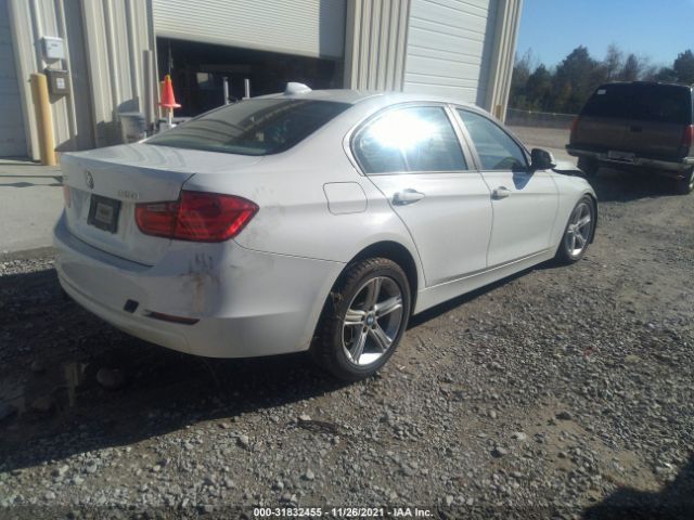 Photo 3 VIN: WBA3A5G52CNP17304 - BMW 3 