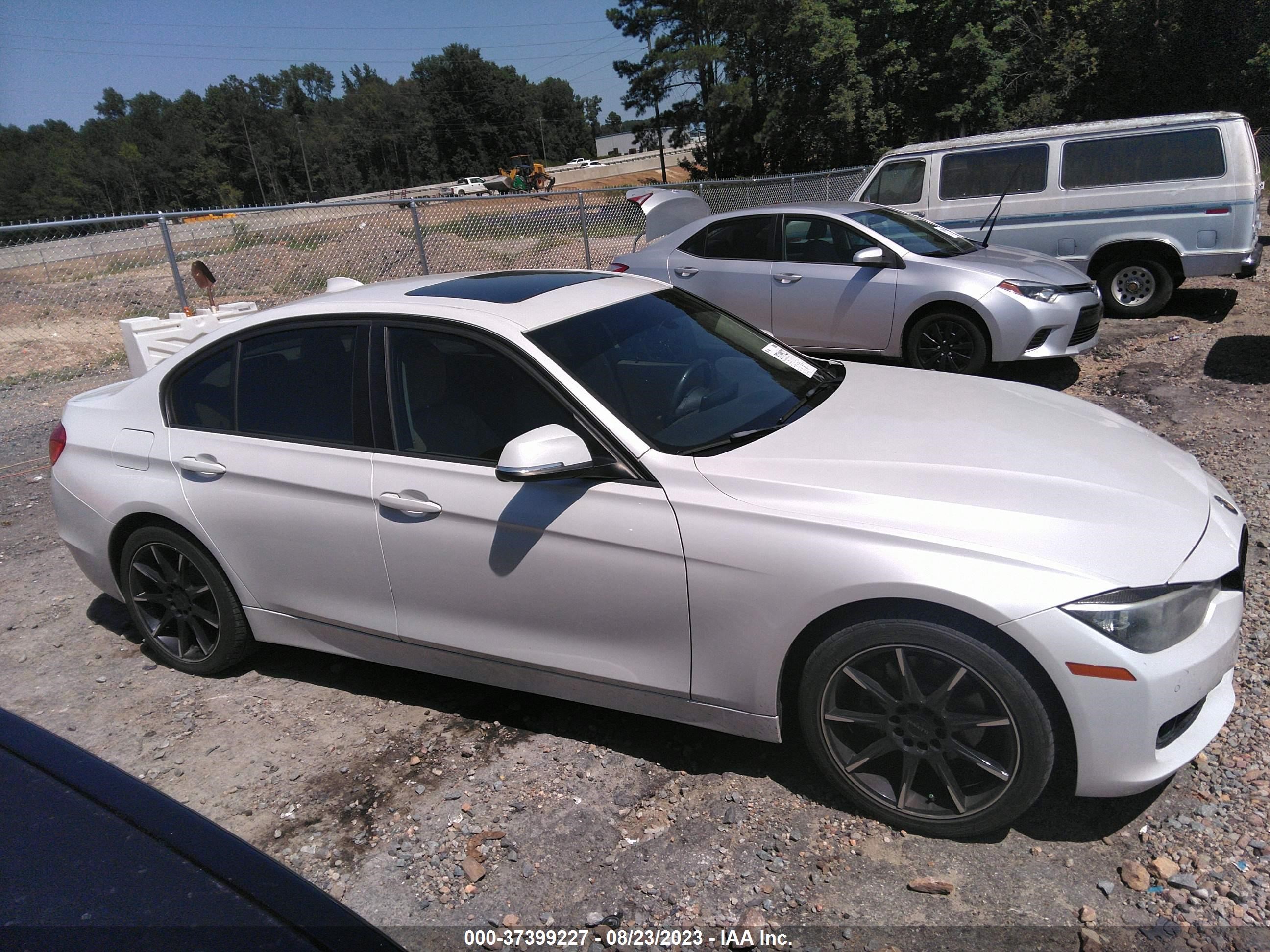 Photo 12 VIN: WBA3A5G52ENP31609 - BMW 3ER 