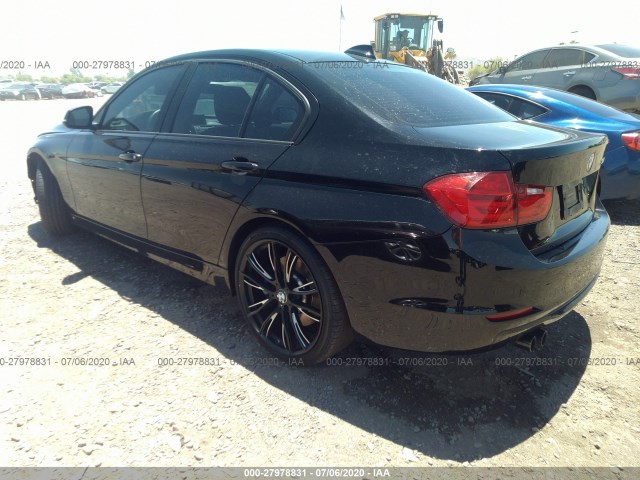 Photo 2 VIN: WBA3A5G52FNS86676 - BMW 3 