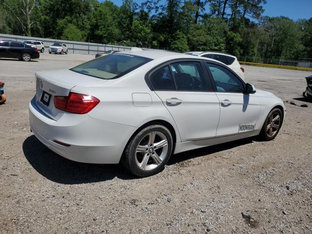 Photo 2 VIN: WBA3A5G53CNP16856 - BMW 3 SERIES 