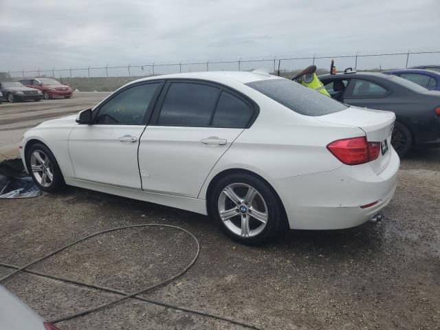 Photo 1 VIN: WBA3A5G53DNP18916 - BMW 328 I 