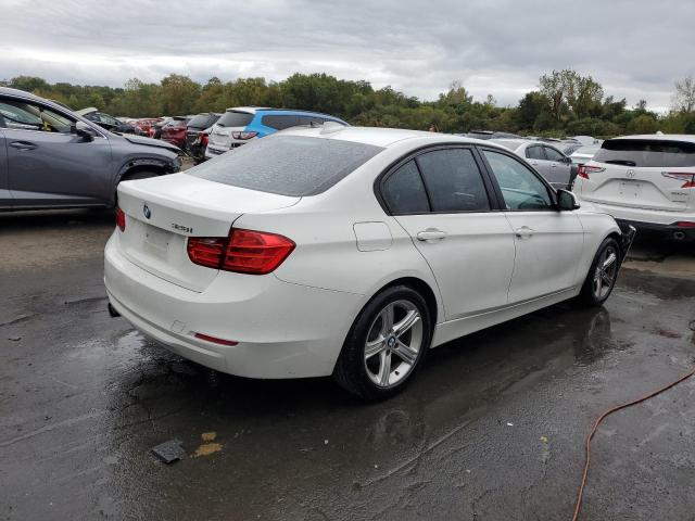 Photo 2 VIN: WBA3A5G53DNP26918 - BMW 328 I 