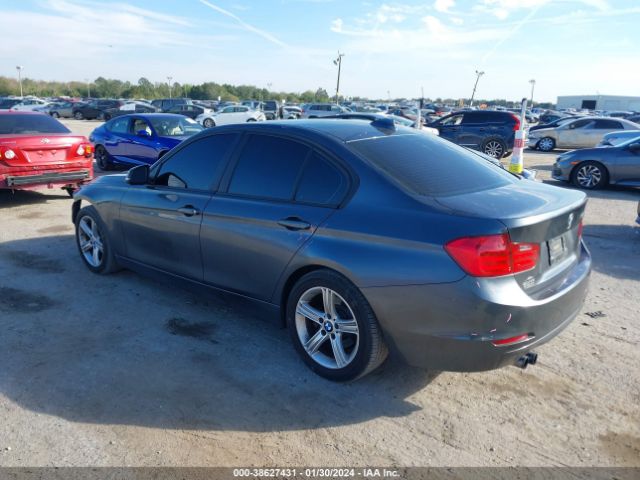 Photo 2 VIN: WBA3A5G54DNP20772 - BMW 328I 