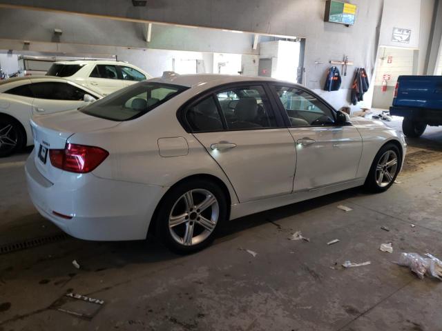 Photo 2 VIN: WBA3A5G54DNP21789 - BMW 328 I 