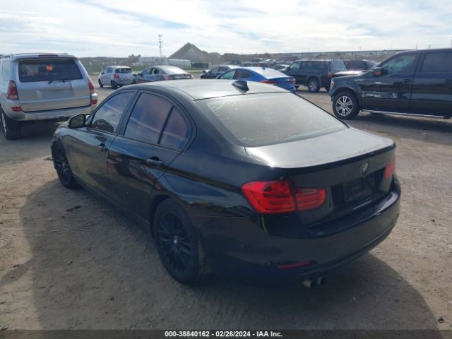 Photo 2 VIN: WBA3A5G54DNP22084 - BMW 328I 