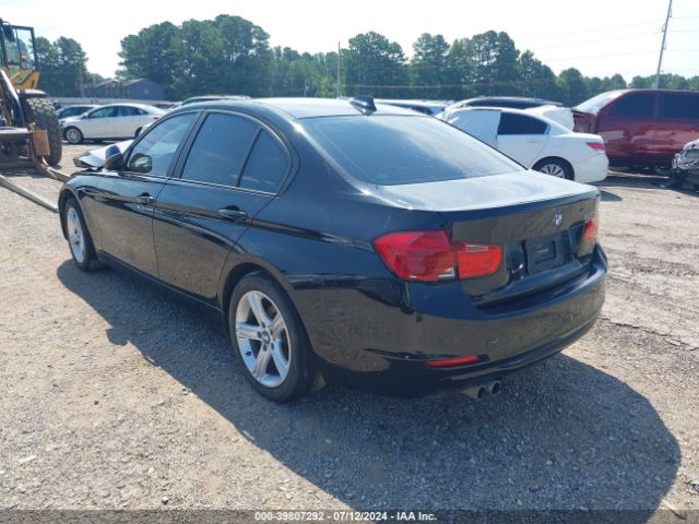 Photo 2 VIN: WBA3A5G54FNS84220 - BMW 328I 