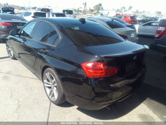 Photo 2 VIN: WBA3A5G55CNN65972 - BMW 3 SERIES 