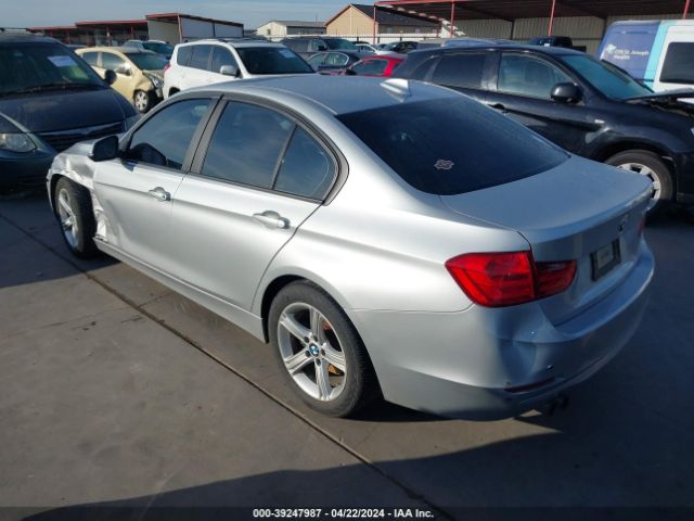 Photo 2 VIN: WBA3A5G55CNP16230 - BMW 328 