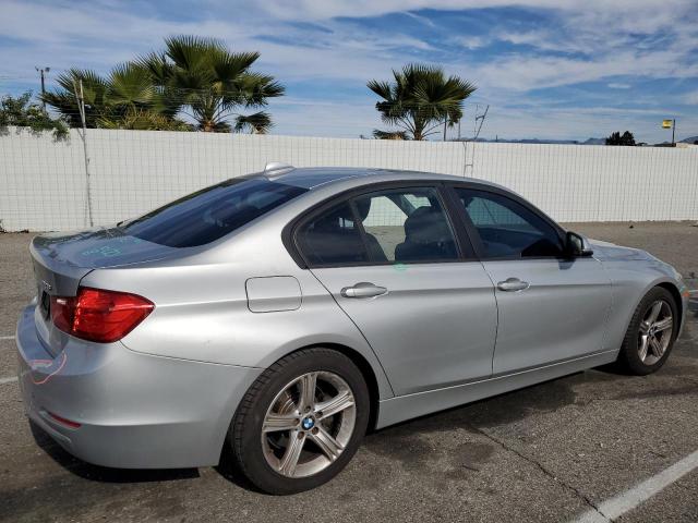 Photo 2 VIN: WBA3A5G55DNP24832 - BMW 3 SERIES 