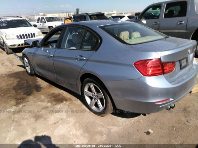 Photo 2 VIN: WBA3A5G55DNP26757 - BMW 3 