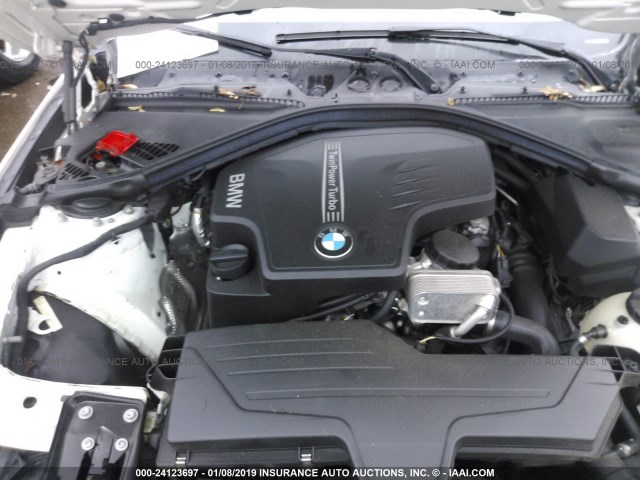 Photo 9 VIN: WBA3A5G57FNS87211 - BMW 3 