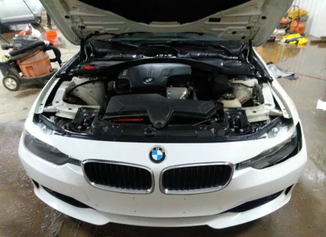 Photo 9 VIN: WBA3A5G57FNS88228 - BMW 3 SERIES 