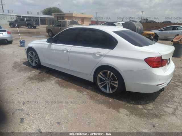 Photo 2 VIN: WBA3A5G57FNS89797 - BMW 3 