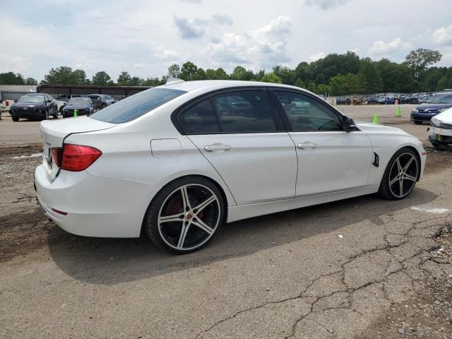 Photo 2 VIN: WBA3A5G59DNP19083 - BMW 328 I 