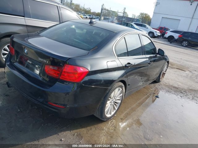 Photo 3 VIN: WBA3A5G5XCNP15655 - BMW 328I 