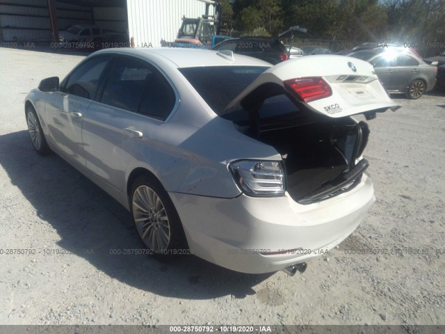 Photo 2 VIN: WBA3A5G5XDNP21862 - BMW 3 