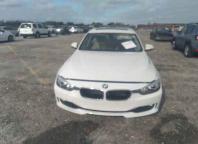 Photo 5 VIN: WBA3A5G5XENP32197 - BMW 3 SERIES 