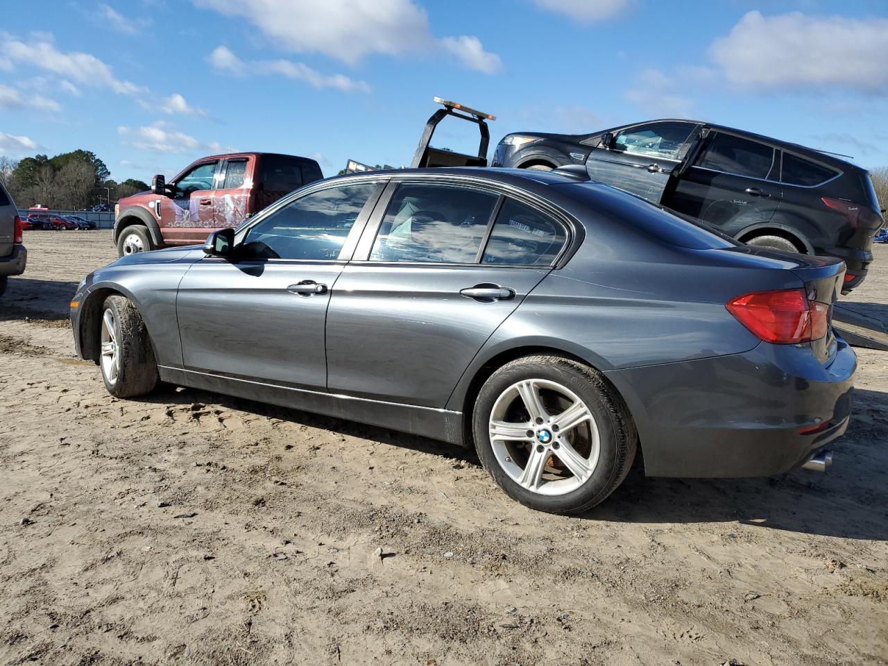 Photo 1 VIN: WBA3A5G5XFNS89180 - BMW 3ER 