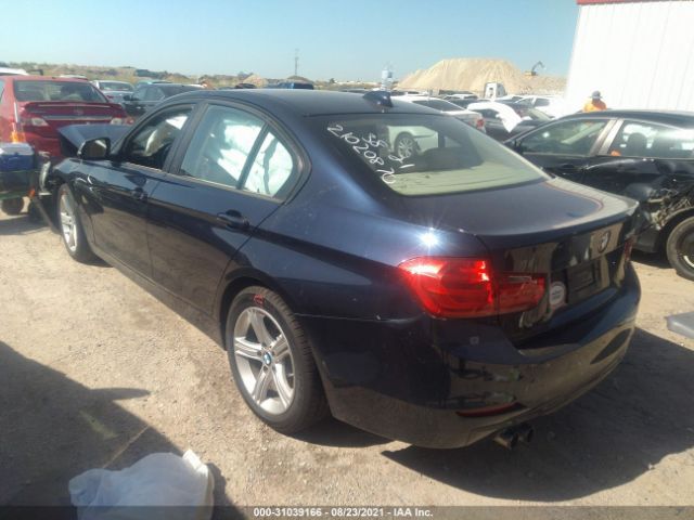 Photo 2 VIN: WBA3A5G5XFNS90488 - BMW 3 