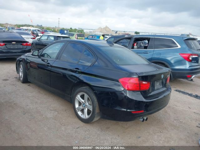 Photo 2 VIN: WBA3A5G5XFNS90961 - BMW 328I 