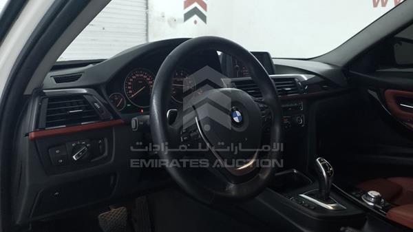 Photo 10 VIN: WBA3A9108EF492419 - BMW 535 