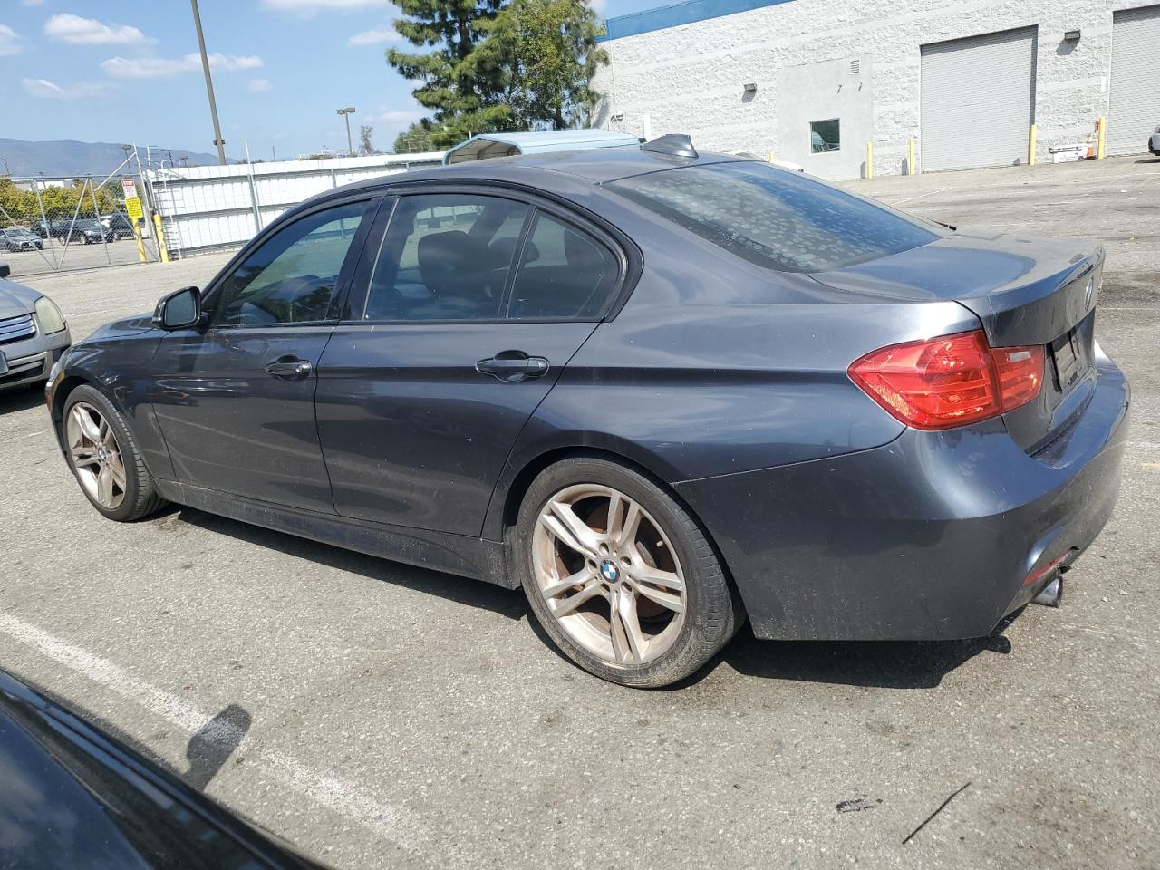 Photo 1 VIN: WBA3A9C50DF476402 - BMW 3ER 