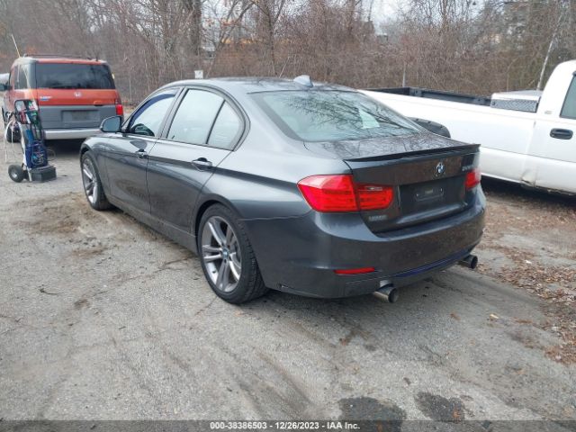 Photo 2 VIN: WBA3A9C51CF270665 - BMW 335I 