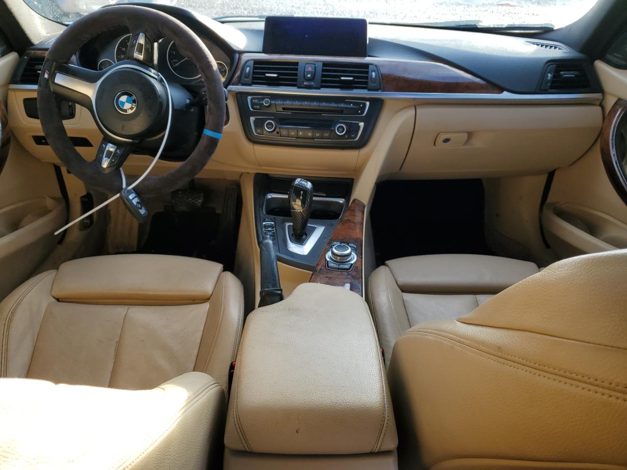 Photo 7 VIN: WBA3A9C57DF476185 - BMW 3ER 