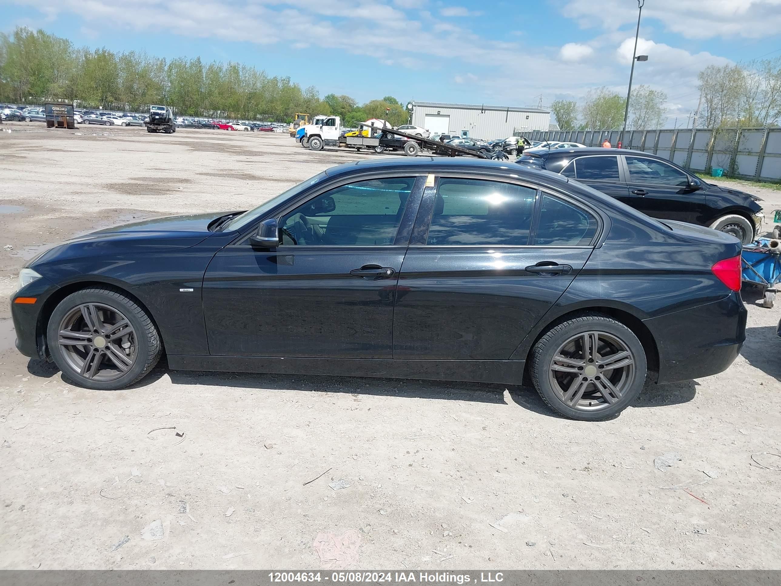 Photo 13 VIN: WBA3A9C58CF270551 - BMW 3ER 