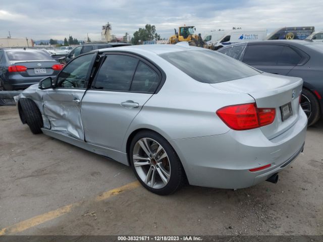 Photo 2 VIN: WBA3A9C59DF476513 - BMW 335I 