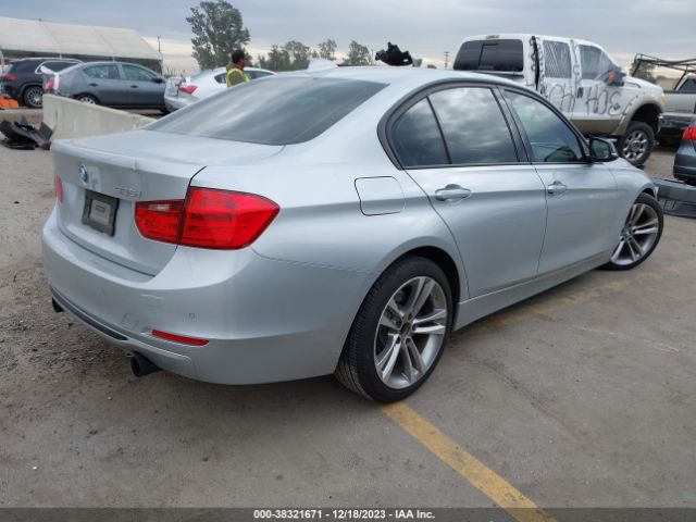 Photo 3 VIN: WBA3A9C59DF476513 - BMW 335I 