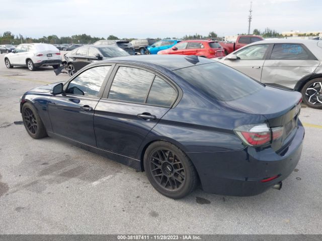 Photo 2 VIN: WBA3A9G53CNP35642 - BMW 335I 