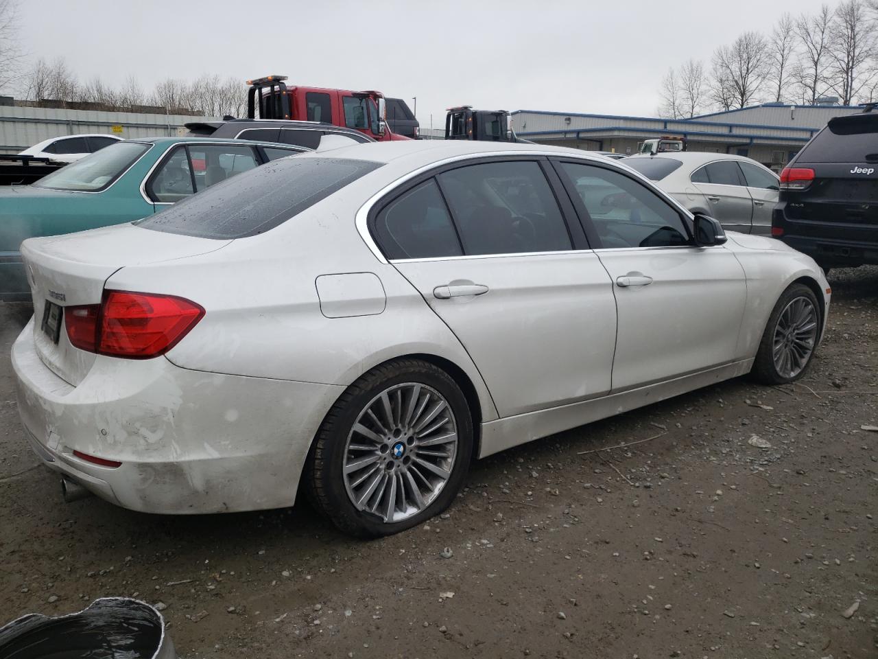 Photo 2 VIN: WBA3A9G53DNP38249 - BMW 3ER 