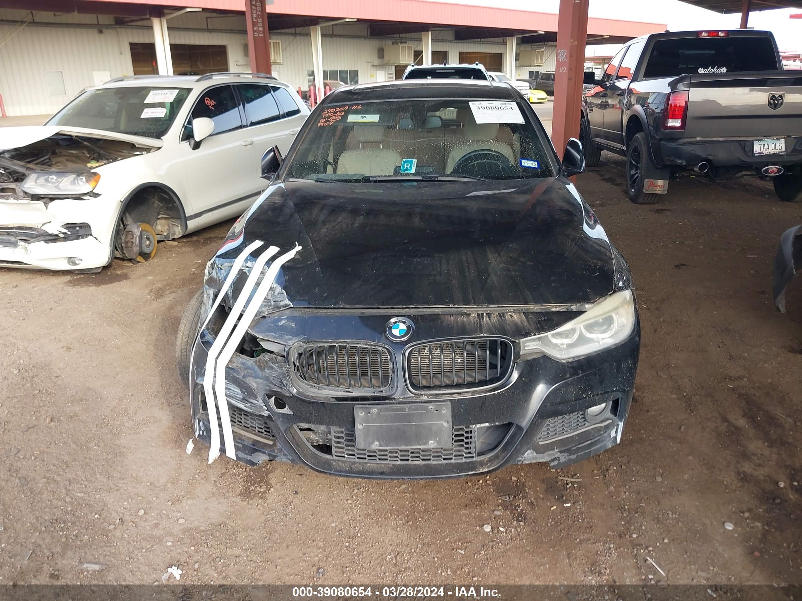 Photo 11 VIN: WBA3A9G53FNT09504 - BMW 3ER 