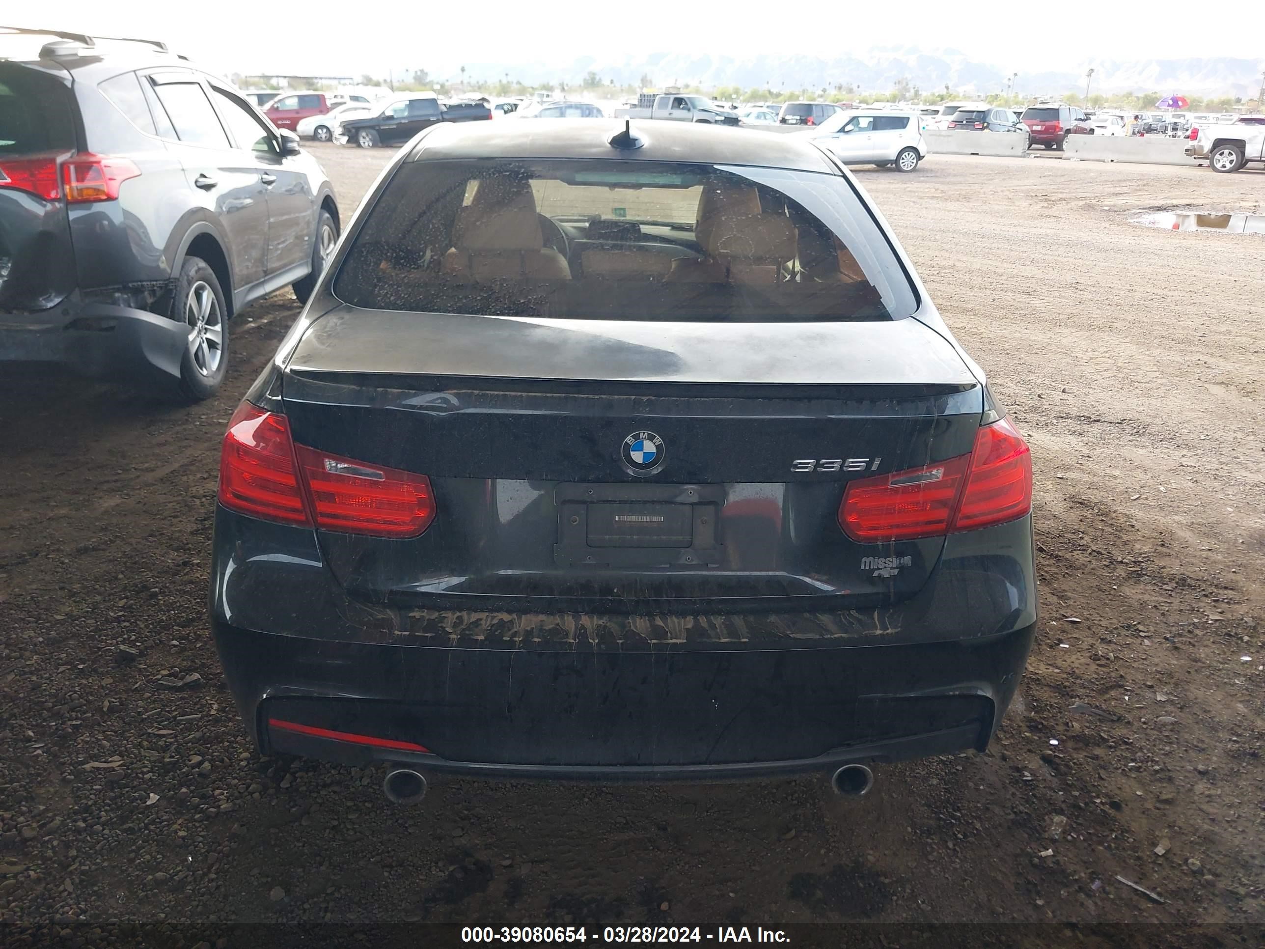 Photo 15 VIN: WBA3A9G53FNT09504 - BMW 3ER 