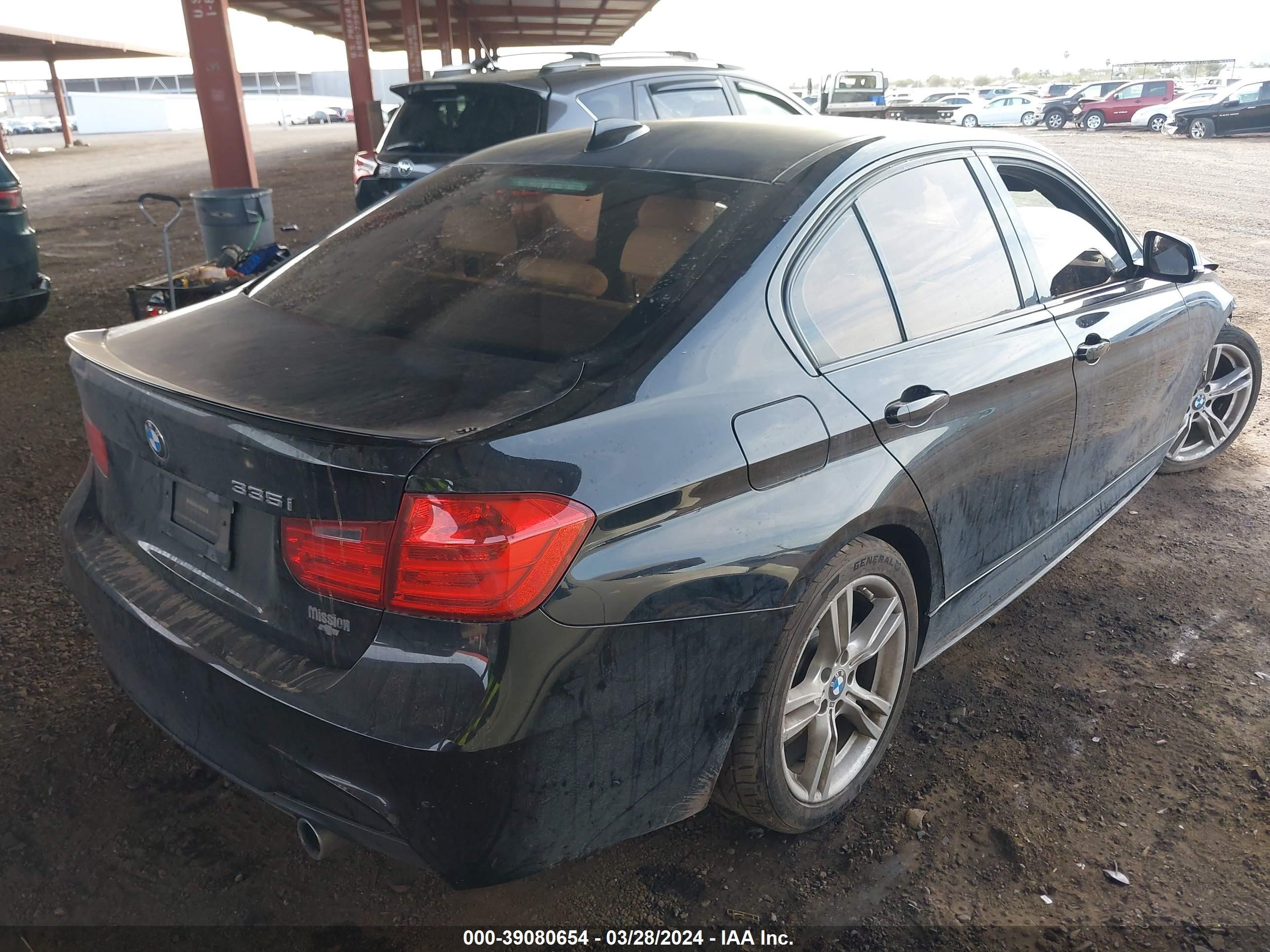 Photo 3 VIN: WBA3A9G53FNT09504 - BMW 3ER 