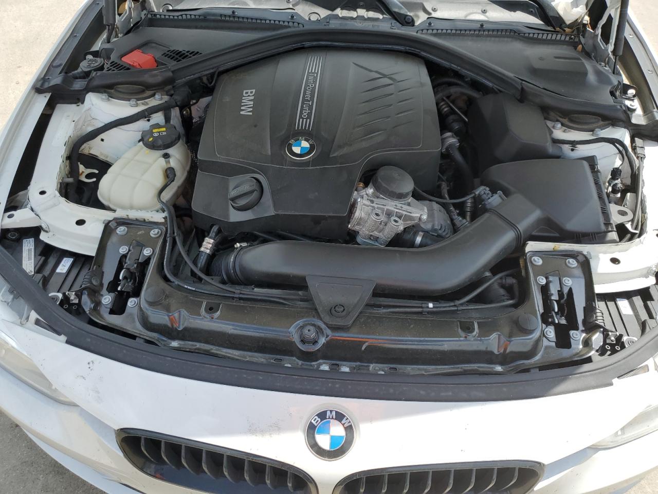 Photo 10 VIN: WBA3A9G54FNT09138 - BMW 3ER 