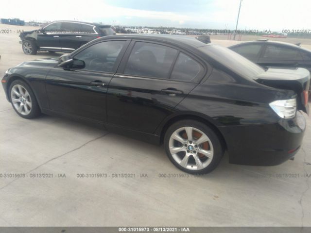 Photo 2 VIN: WBA3A9G56DNP38200 - BMW 3 