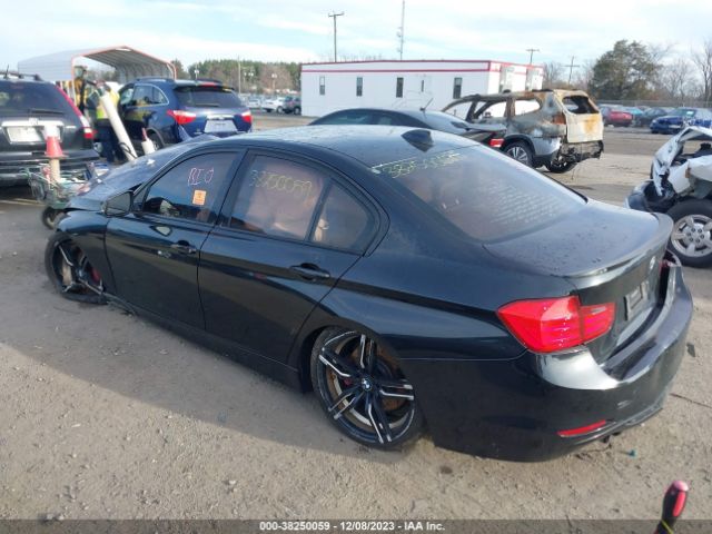 Photo 2 VIN: WBA3A9G58DNP36903 - BMW 335I 