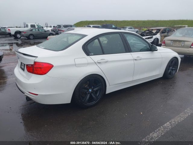 Photo 3 VIN: WBA3A9G5XDNP37180 - BMW 335I 