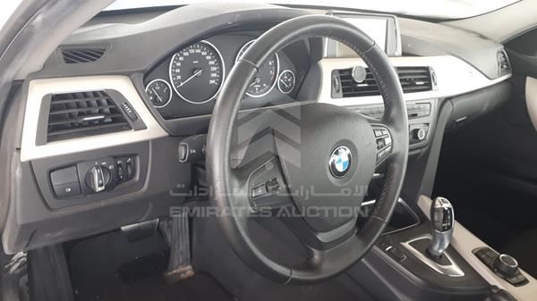 Photo 12 VIN: WBA3B1102FK351191 - BMW 320I 