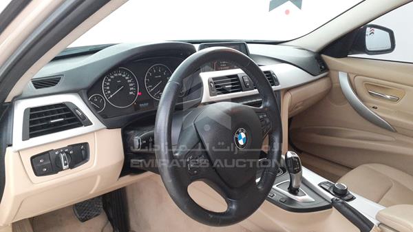 Photo 11 VIN: WBA3B1105DJ408714 - BMW 320I 