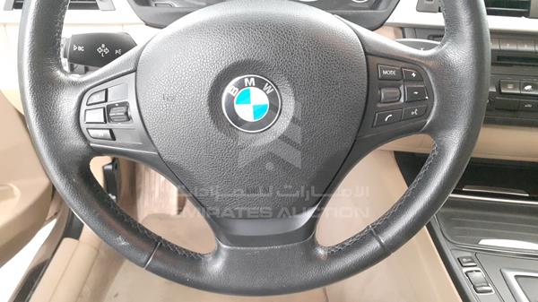 Photo 13 VIN: WBA3B1105DJ408714 - BMW 320I 