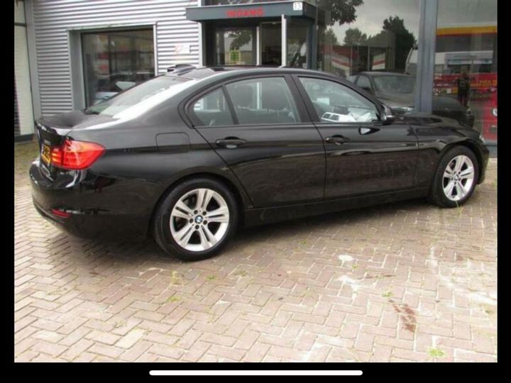 Photo 11 VIN: WBA3B11060J403578 - BMW 3-SERIE 