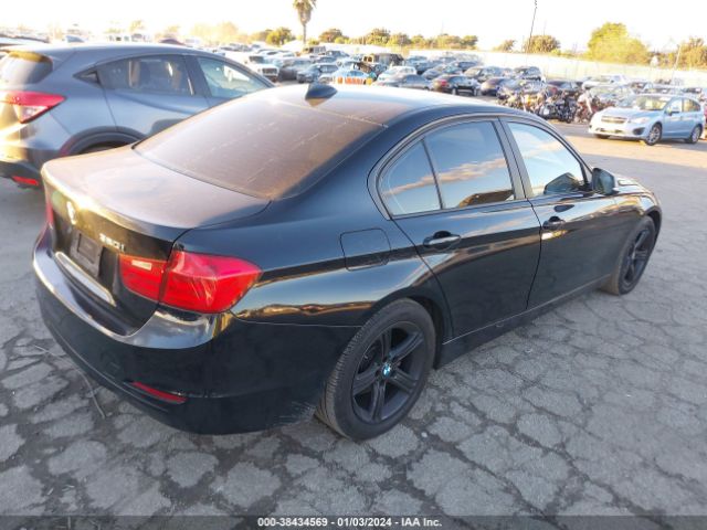 Photo 3 VIN: WBA3B1C50DF461798 - BMW 320I 