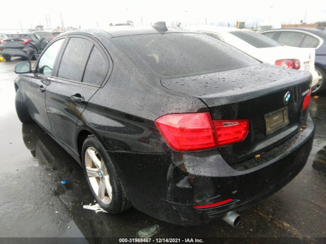 Photo 2 VIN: WBA3B1C50DF461946 - BMW 3 