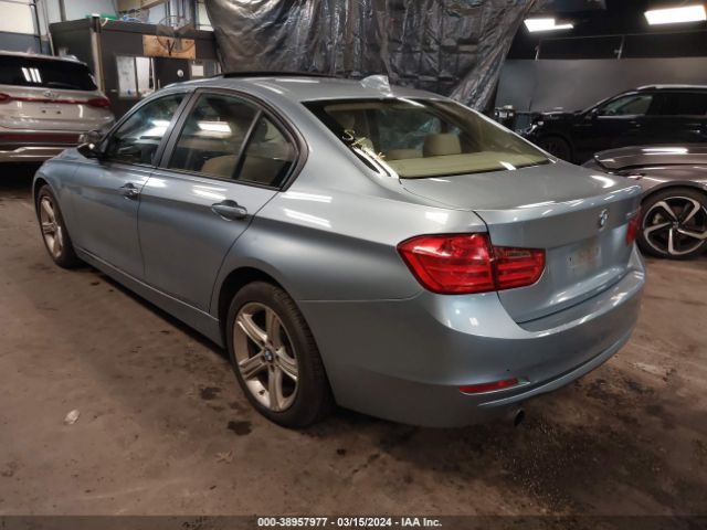 Photo 2 VIN: WBA3B1C50DK128072 - BMW 320I 