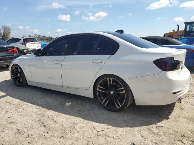 Photo 1 VIN: WBA3B1C50DK128931 - BMW 320 I 